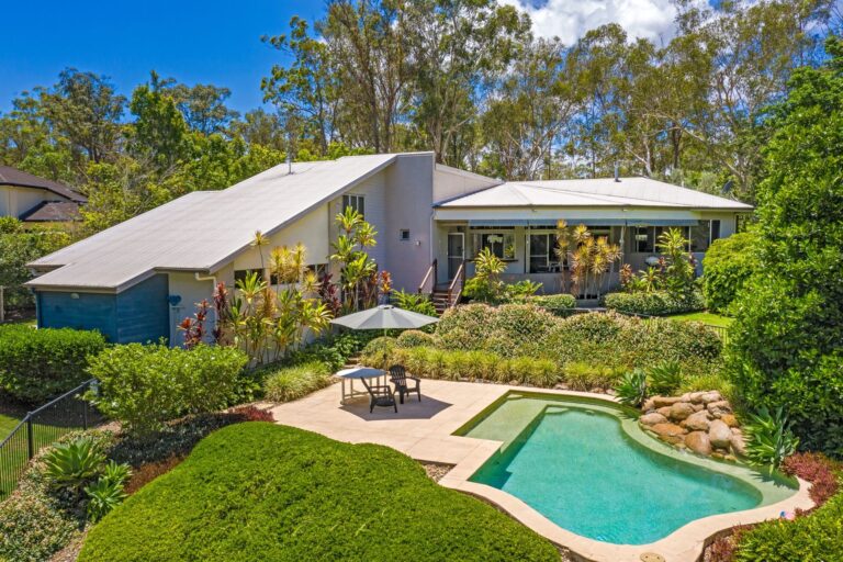 Acreage Specialist